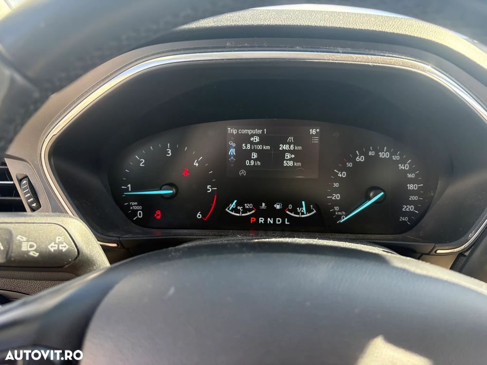 Ford Focus - 11