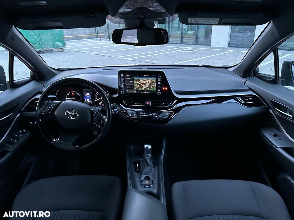 Toyota C-HR Hybrid Style - 9