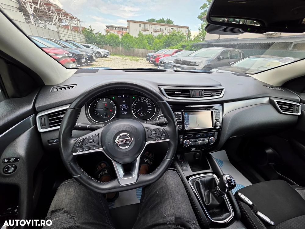 Nissan Qashqai 1.6 DCI Start/Stop Tekna - 25
