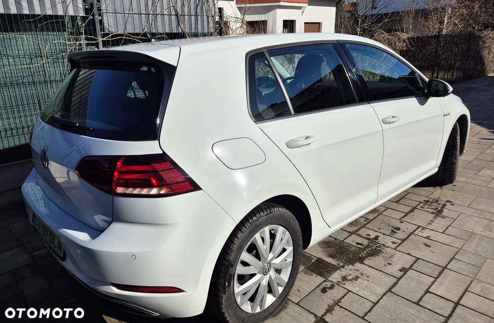 Volkswagen Golf - 3