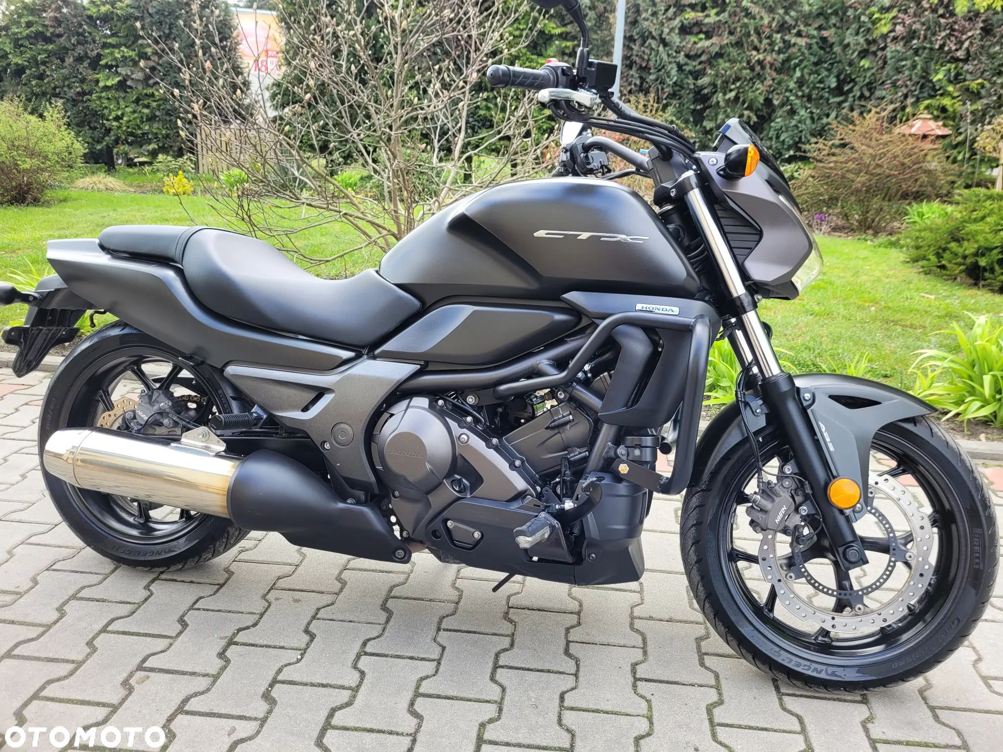 Honda CTX - 1