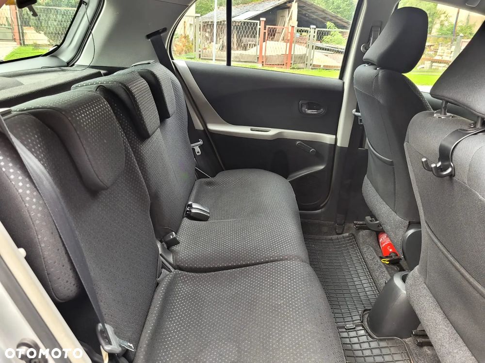 Toyota Yaris - 9