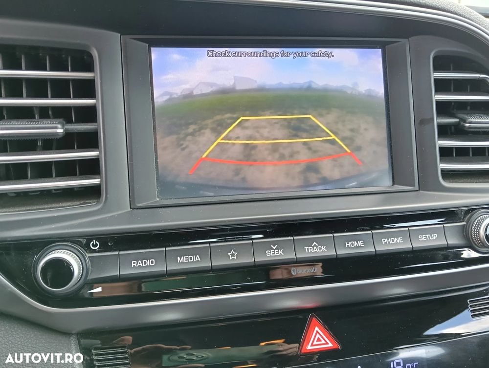 Hyundai Elantra 1.6 MPi Comfort - 2