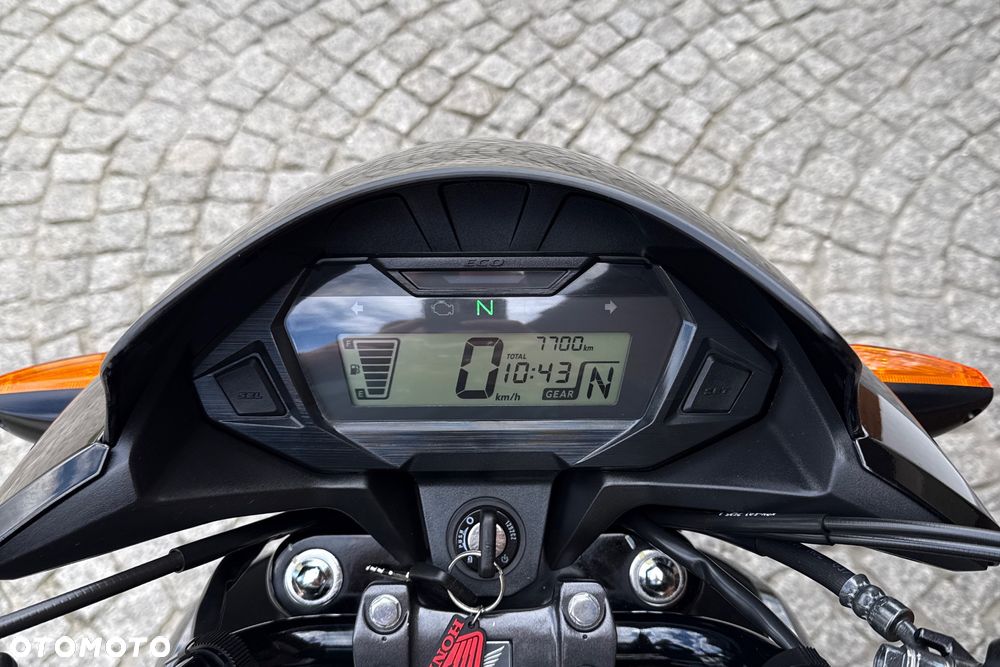 Honda CBF - 26