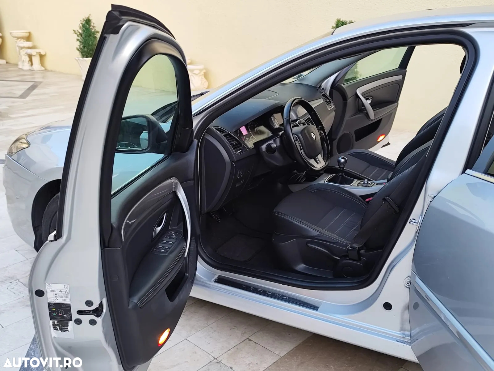 Renault Laguna - 5