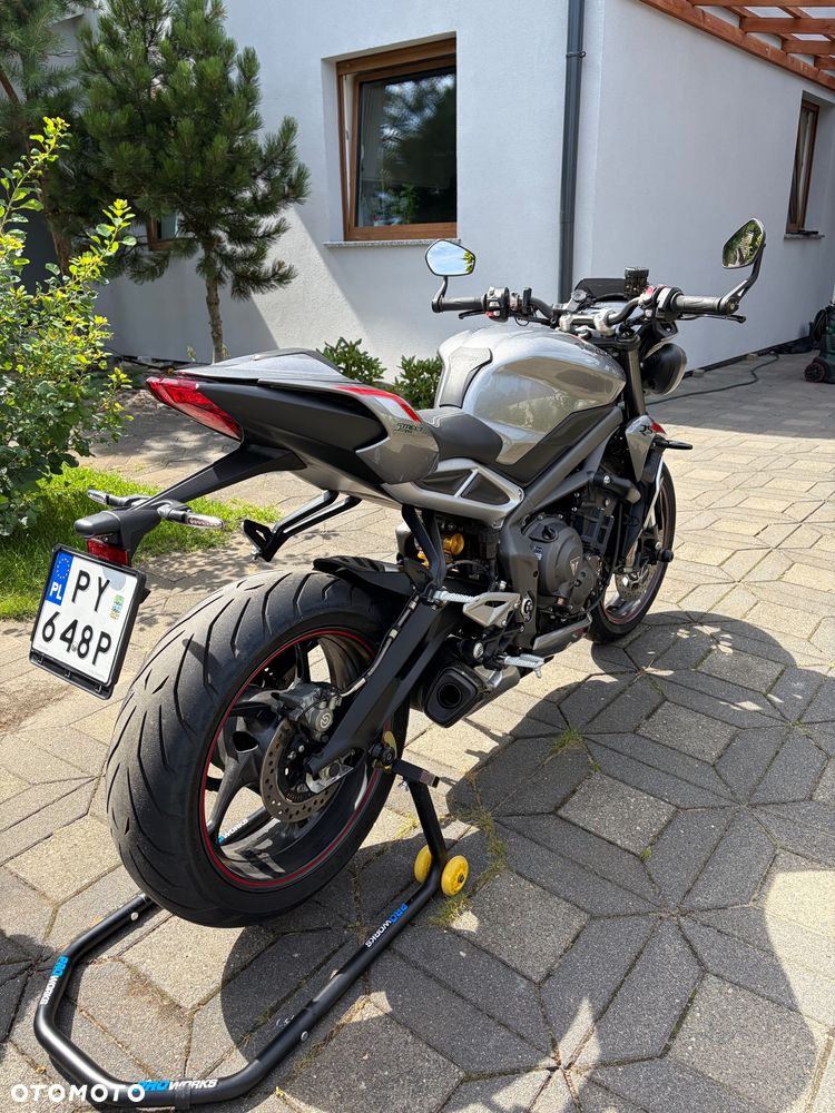 Triumph Street Triple - 6