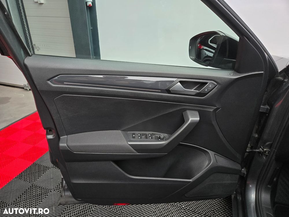 Volkswagen T-Roc 2.0 TSI 4Motion DSG Sport - 22