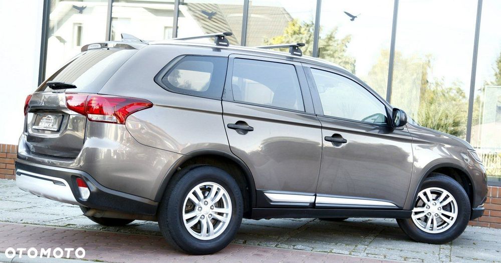 Mitsubishi Outlander - 9