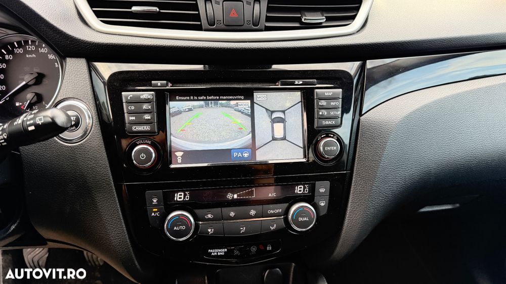 Nissan Qashqai 1.6 DIG-T TEKNA - 9