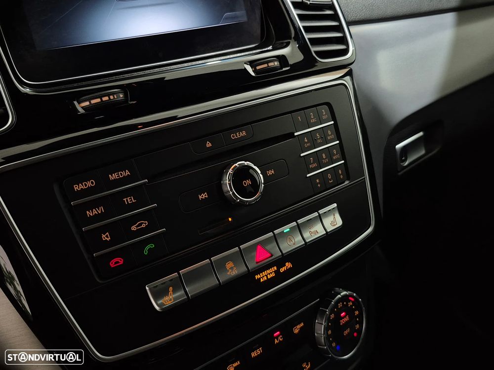Mercedes-Benz GLE 350 d 4Matic 9G-TRONIC AMG Line - 36