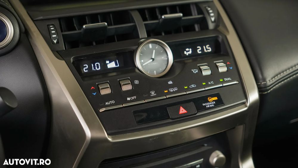 Lexus Seria NX 300 AWD Business - 14