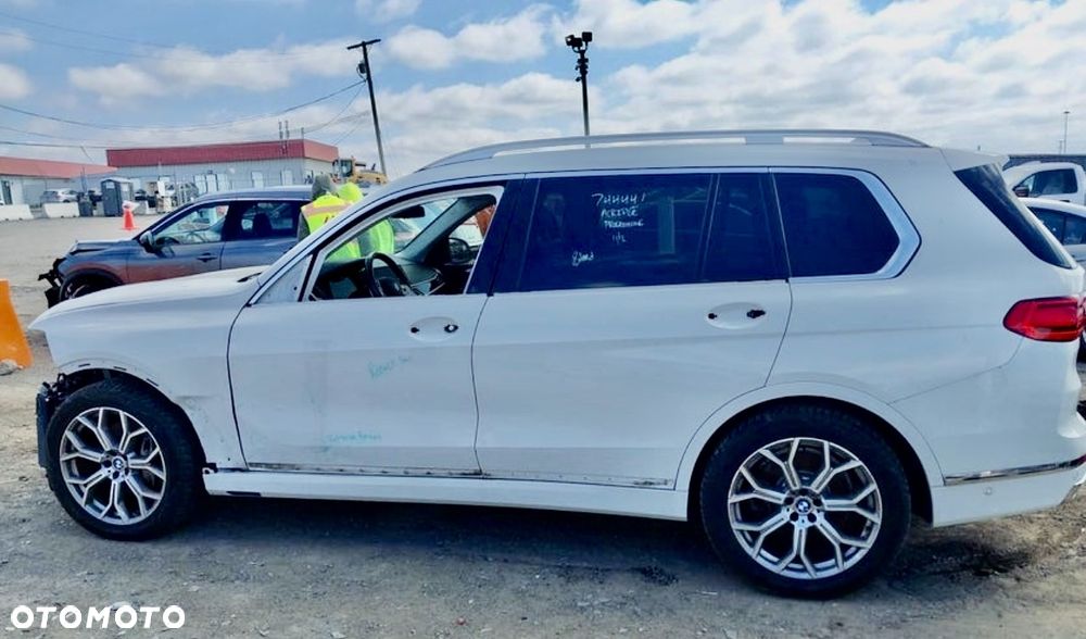 BMW X7 - 14