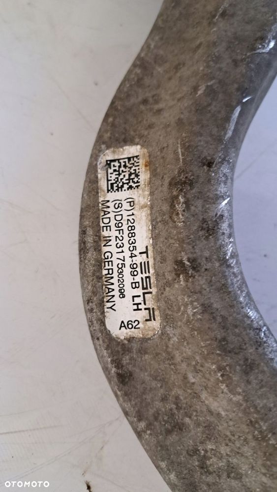 Wahacz lewy przód TESLA model Y 3 1288354-99-B - 5