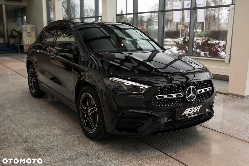 Mercedes-Benz GLA 200 d 4-Matic AMG Line - 2
