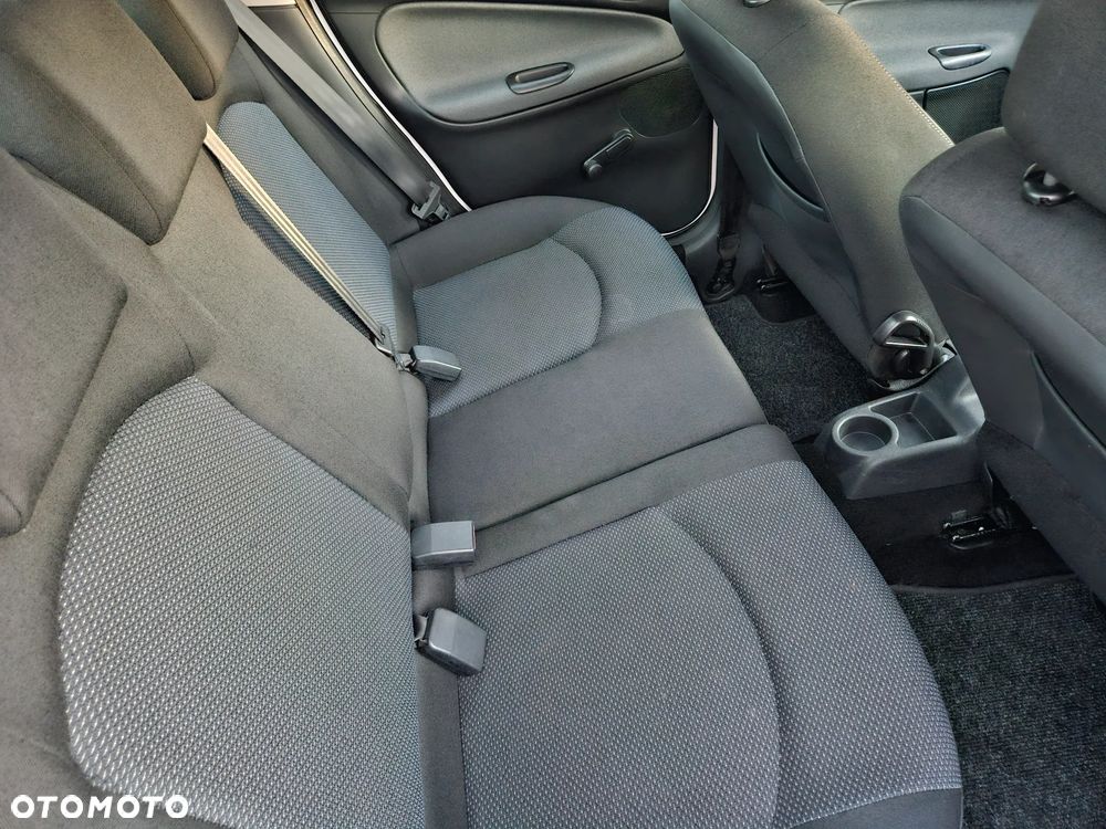 Peugeot 206 plus 60 - 7