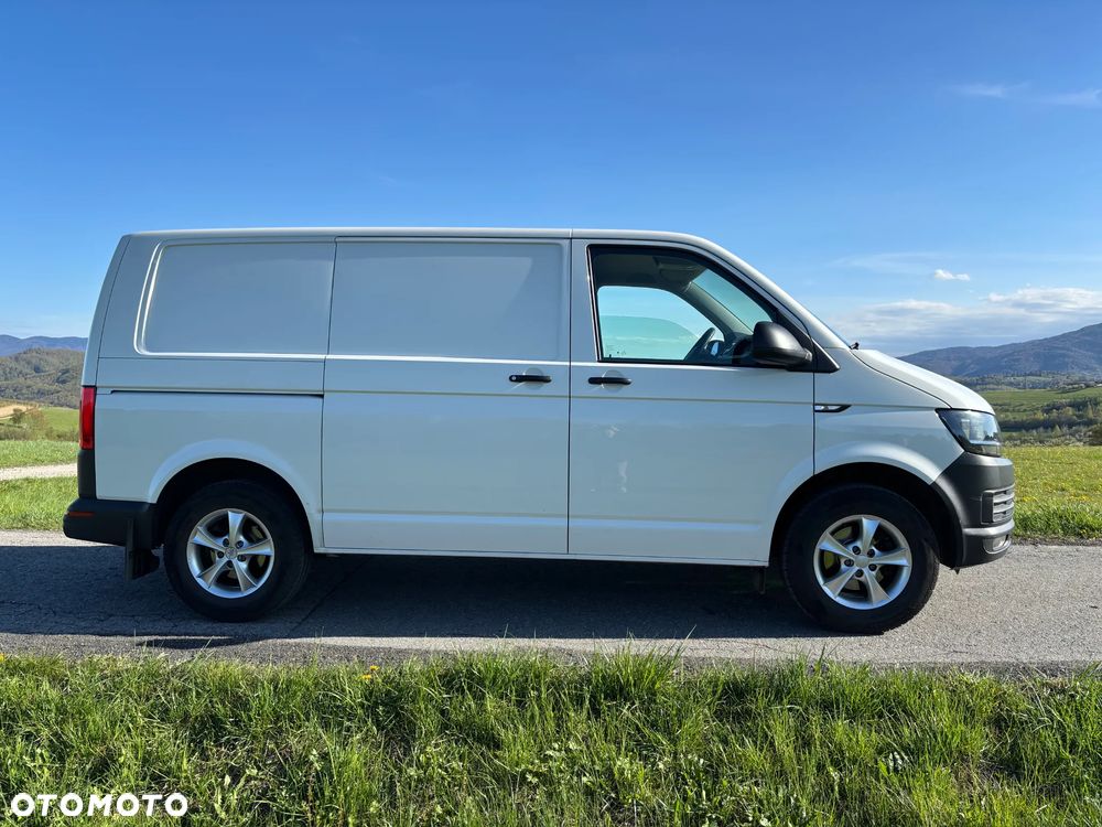 Volkswagen Transporter - 4