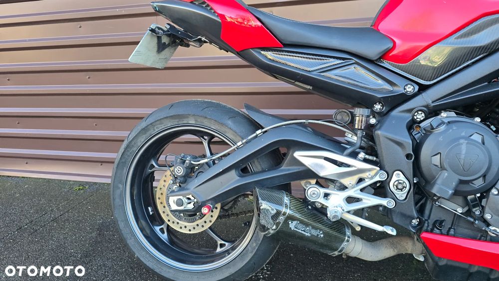Triumph Street Triple - 2