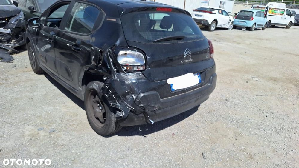 Citroën C3 1.2 PureTech Shine - 2