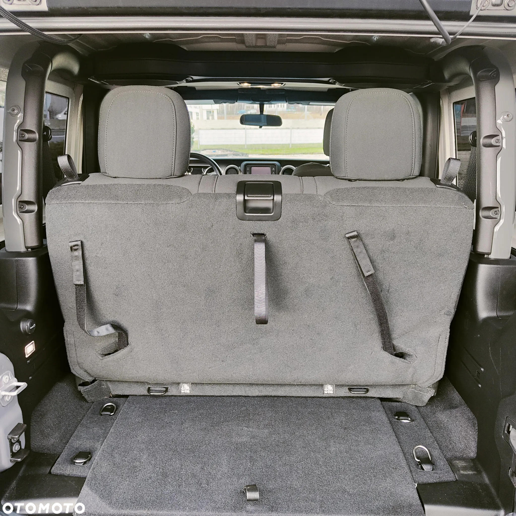 Jeep Wrangler GME 2.0 Turbo Sport - 12