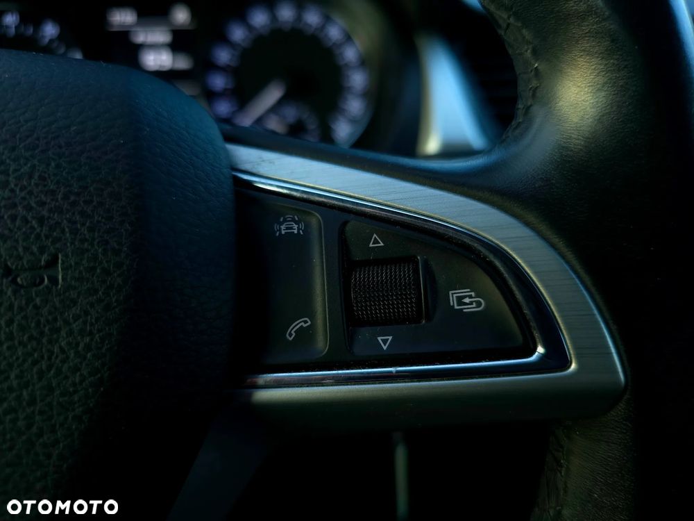 Skoda RAPID 1.2 TSI Ambition - 17