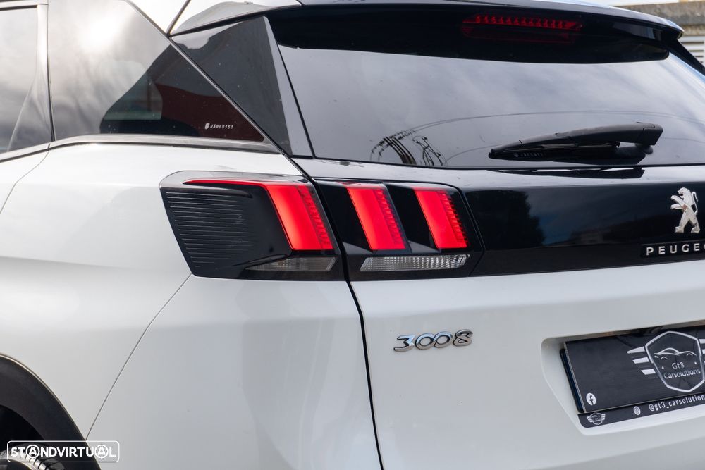 Peugeot 3008 PureTech 130 Stop & Start GPF Allure - 9