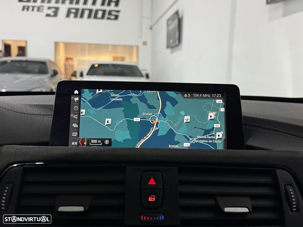 BMW 330 e iPerformance Pack M - 21