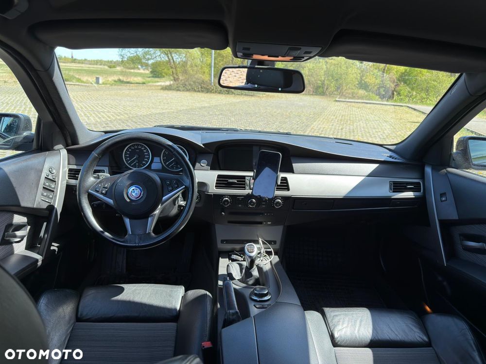 BMW Seria 5 525i - 7