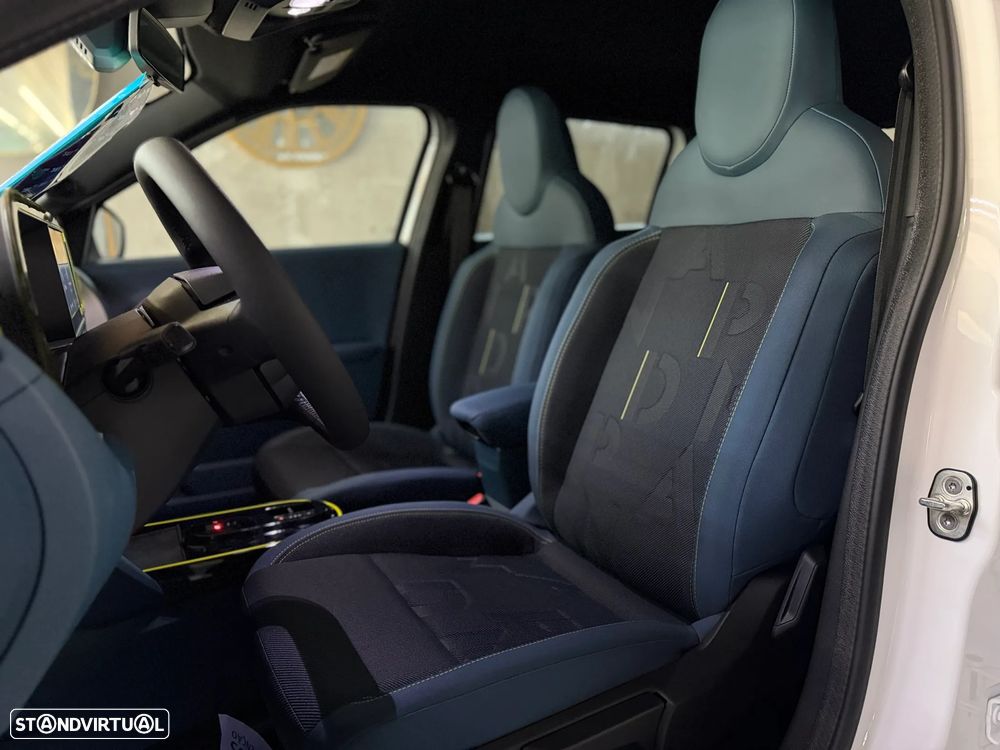Fiat Grande Panda 1.2 Hybrid Icon eDCT - 12