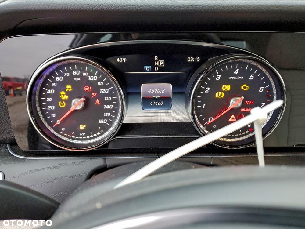 Mercedes-Benz Klasa E 300 9G-TRONIC Exclusive - 11