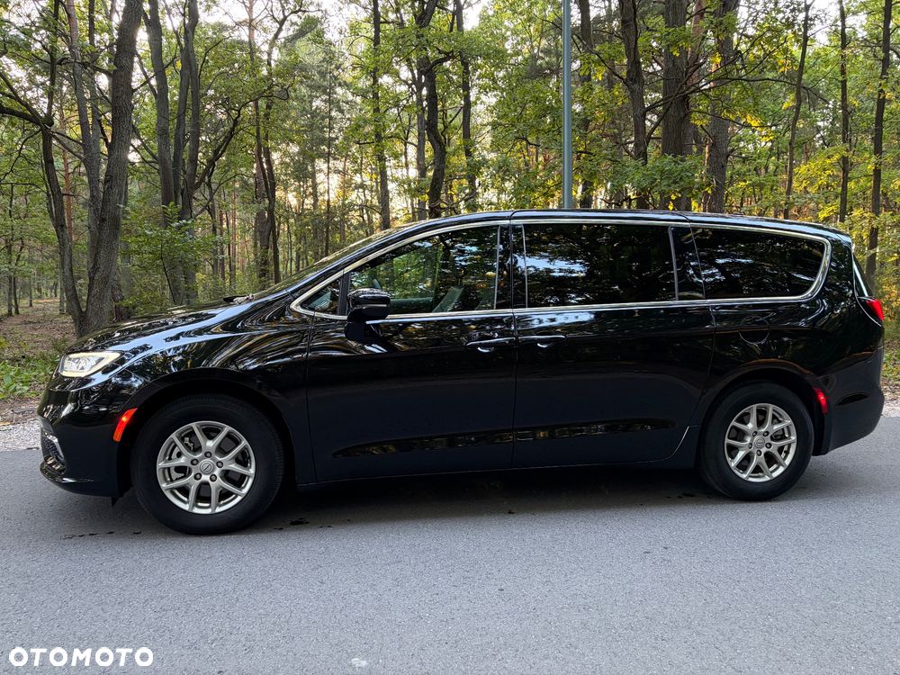 Chrysler Pacifica 2025 photo 5