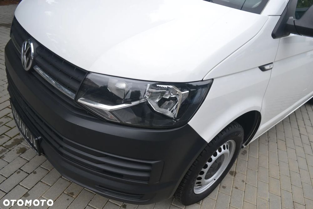 Volkswagen Transporter - 28
