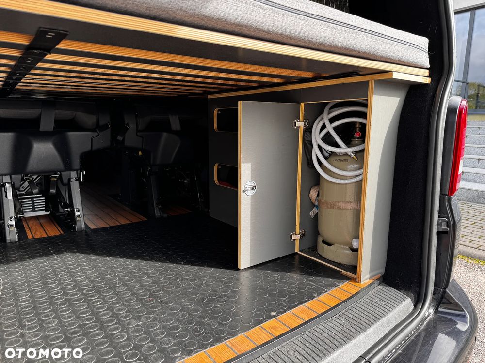 Volkswagen Caravelle L2 4Motion - 18