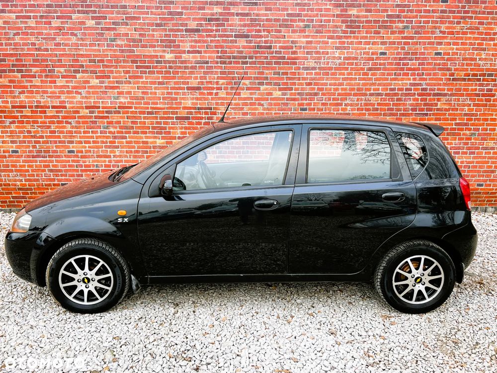 Chevrolet Aveo - 31