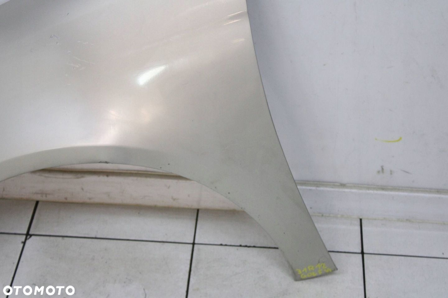 VW GOLF VI KOMBI 08R- BŁOTNIK LEWY PRZÓD PRZEDNI LR7L - 5