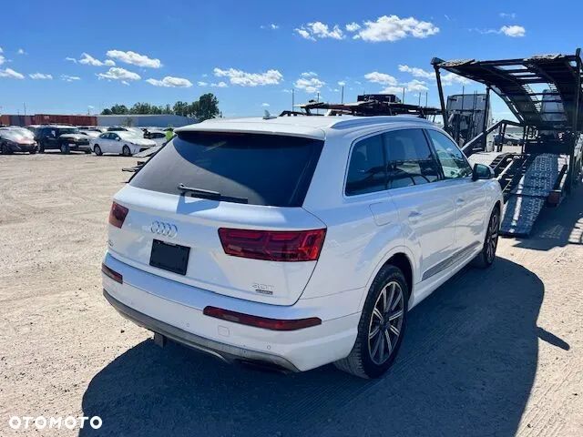 Audi Q7 - 3
