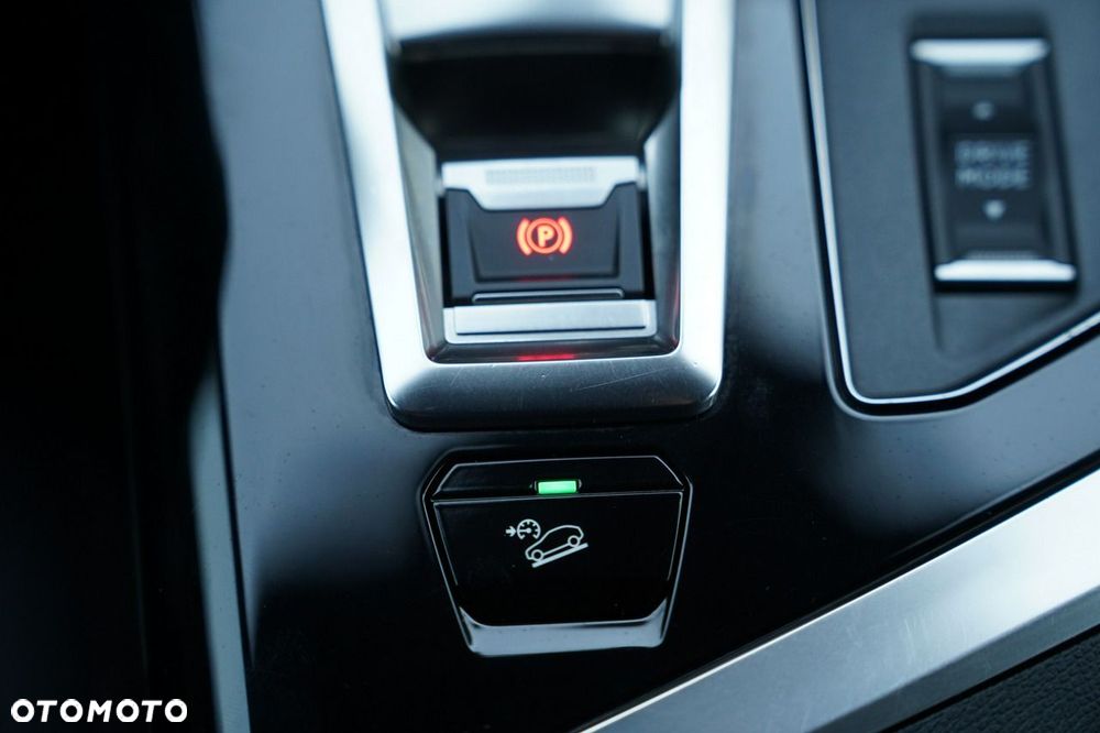 Peugeot 5008 - 32