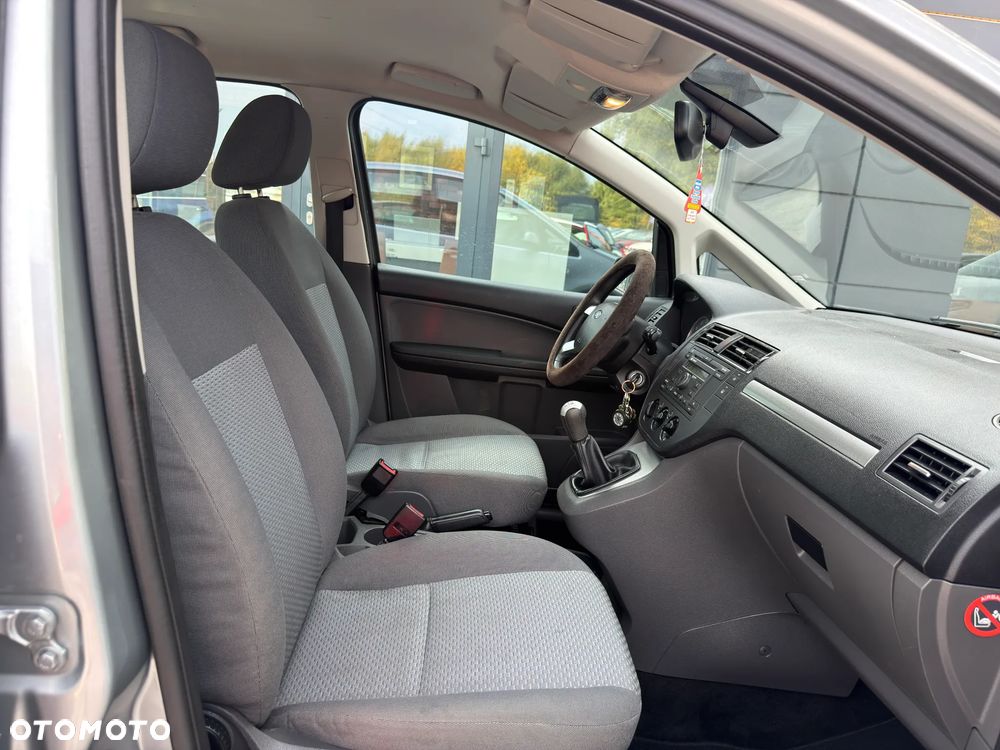 Ford C-MAX - 19