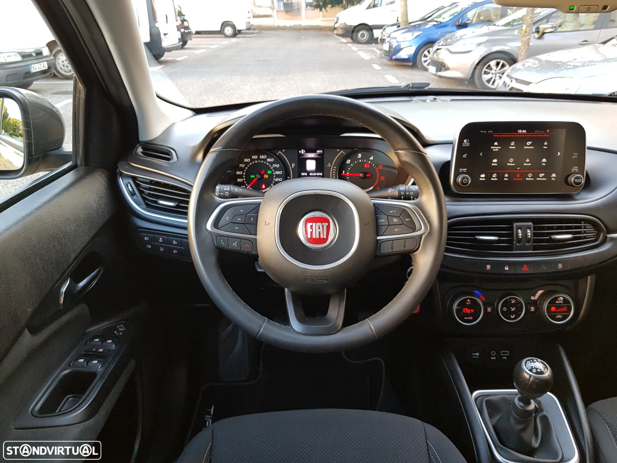 Fiat Tipo Station Wagon 1.6 M-Jet Lounge Tech J17 - 38