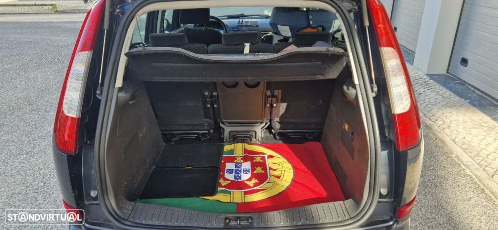 Ford Focus C-Max 1.6 TDCi Ghia - 32