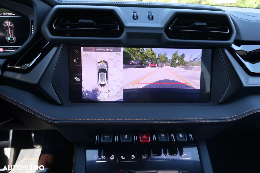 Lamborghini URUS - 22