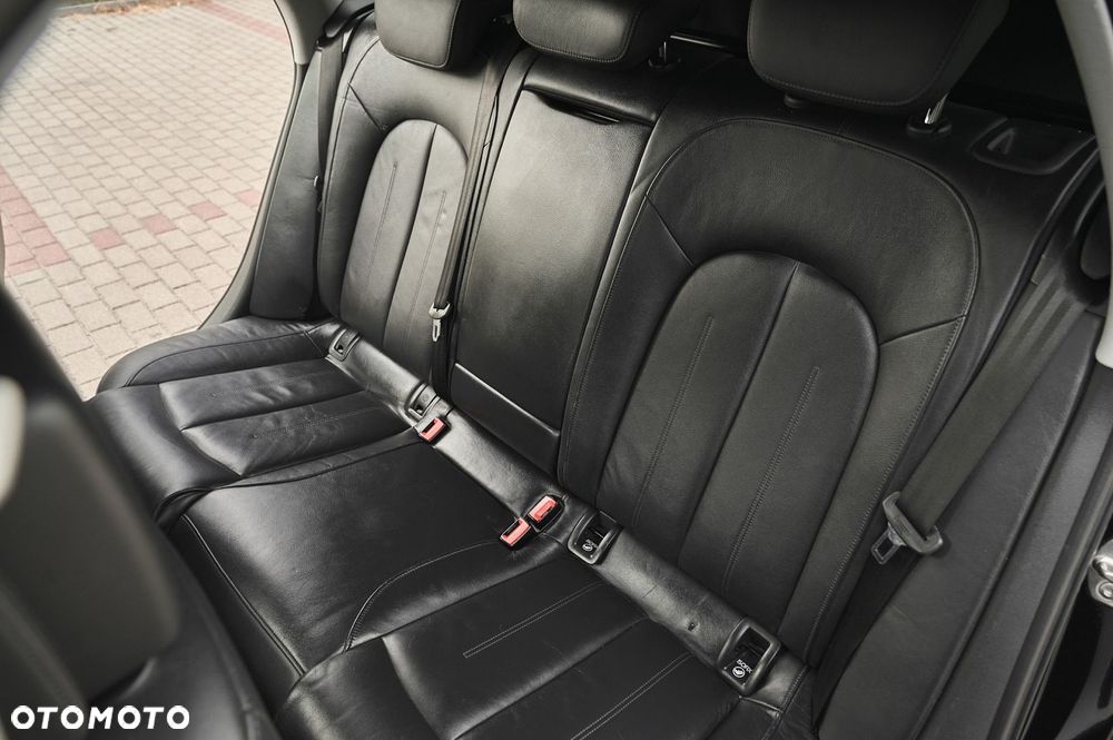 Audi A6 Avant 2.0 TDI Ultra S tronic - 19