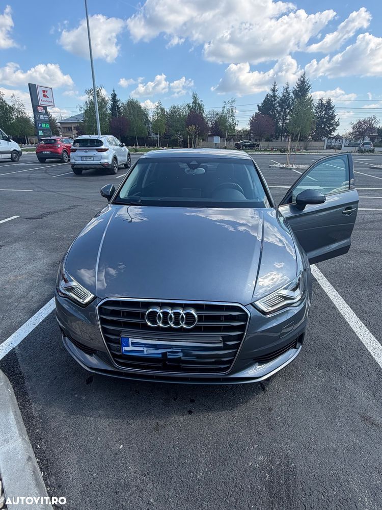 Audi A3 2.0 TDI clean Stronic Ambiente - 10