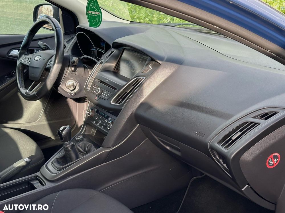 Ford Focus 1.0 EcoBoost Trend - 9