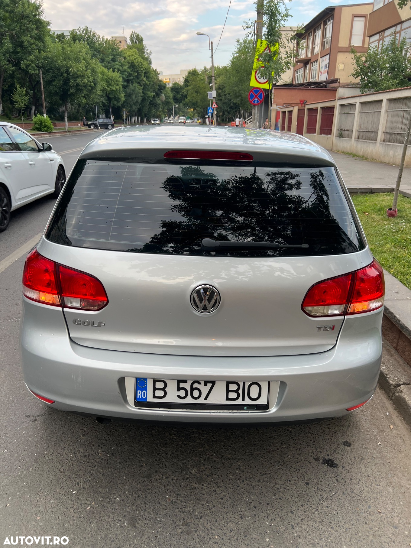 Volkswagen Golf 1.6 TDI DPF 4M BMT Comfortline - 3