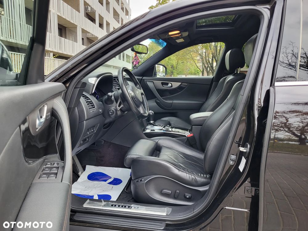 Infiniti Q70 3.0d S Premium - 4