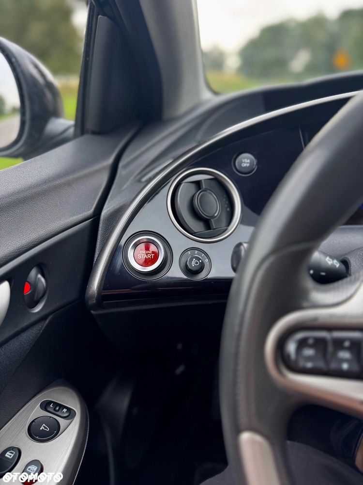 Honda Civic 1.4 Base - 11