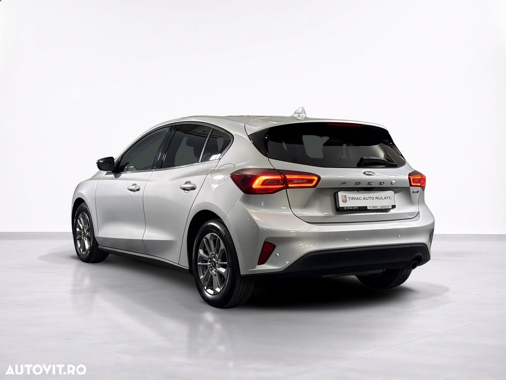 Ford Focus - 4