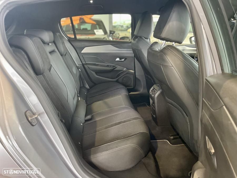 Peugeot 308 1.6 Hybrid GT Pack e-EAT8 - 30