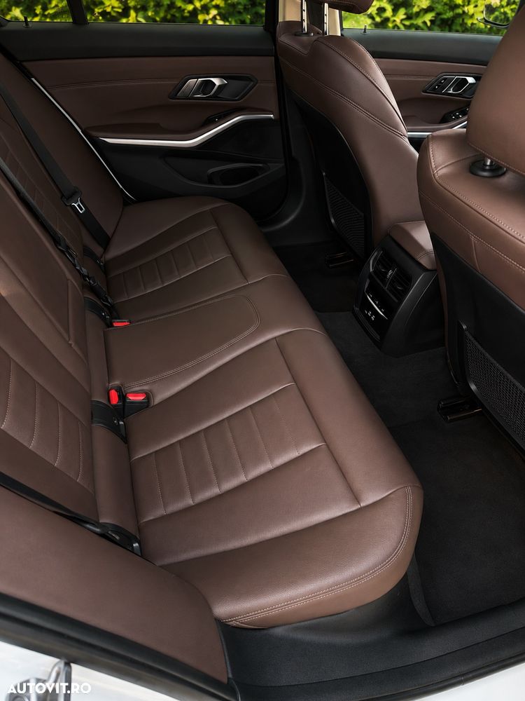 BMW 3 Series 2021 — imagine 7