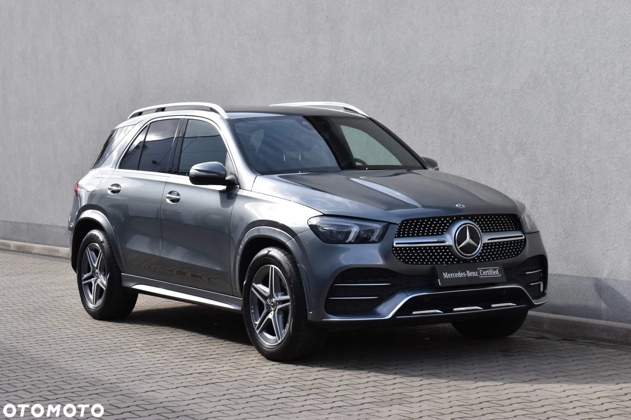Mercedes-Benz GLE 300 d 4Matic 9G-TRONIC AMG Line - 3